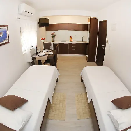 Deluxe Mkc 아파트 자다르