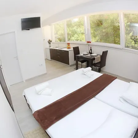 아파트 Deluxe Mkc *