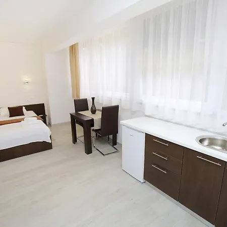 Deluxe Mkc * Zadar