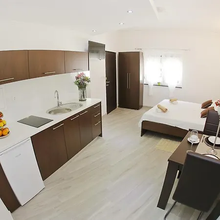 Apartment Deluxe Mkc *