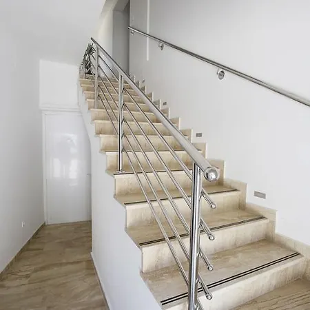 Deluxe Mkc Apartament