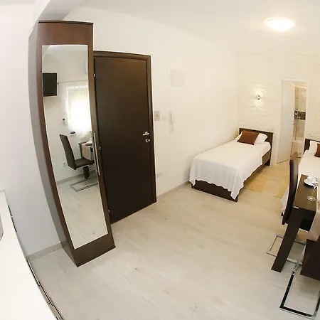 Deluxe Mkc Apartament Zadar